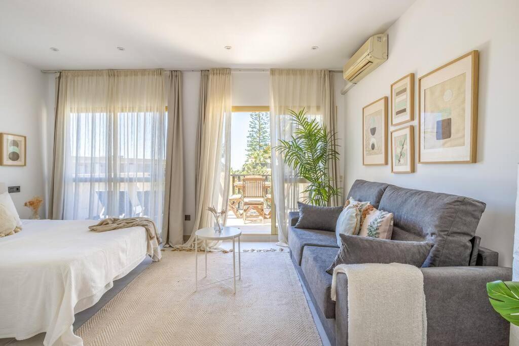 Oleholidays 726 Romana Playa Junto Al Mar Apartament *